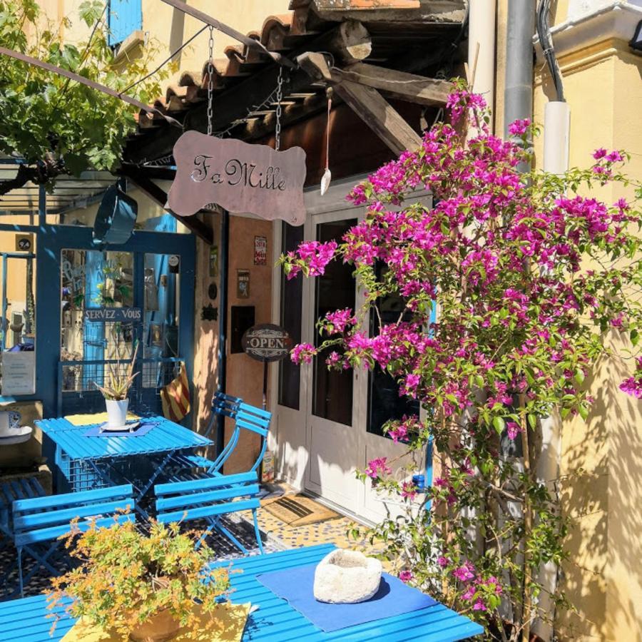 Gite Fa Mille Maison Bleu Robion en Luberon Dış mekan fotoğraf
